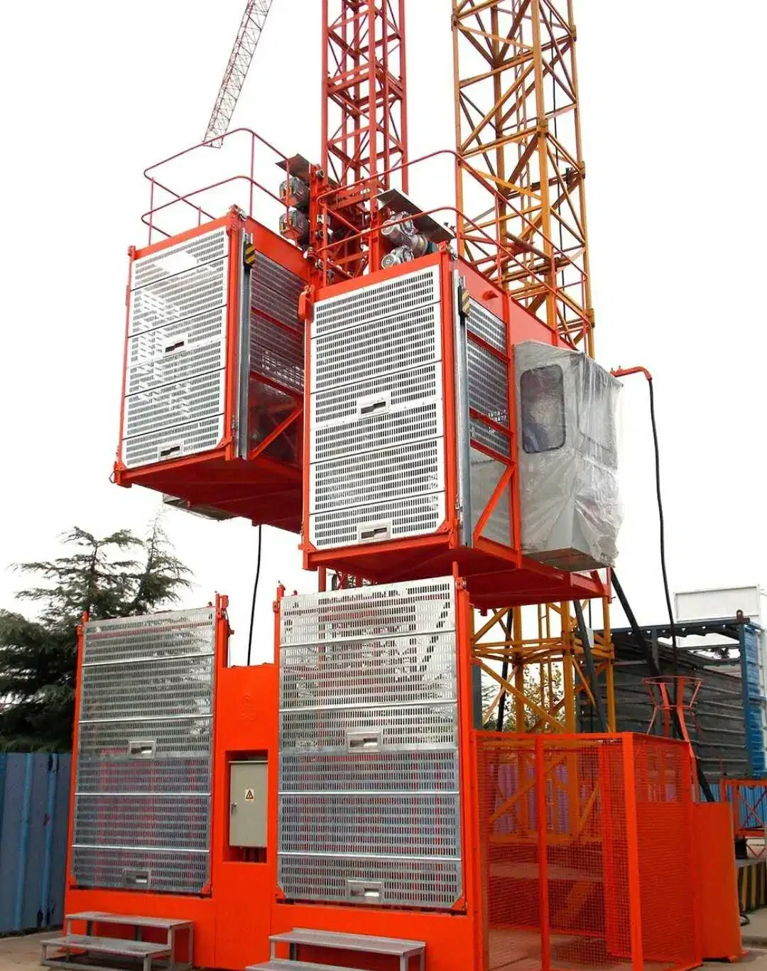 SC200/200 Second Hand Construction Elevator New Construction Double Gear Drive Hoist Core Motor Engine Gearbox Pump Components