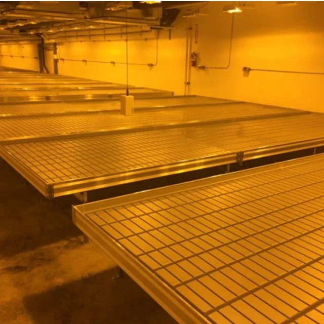 Vertical Grow Rack Greenhouse ebb and flow table rolling benches and table for sale