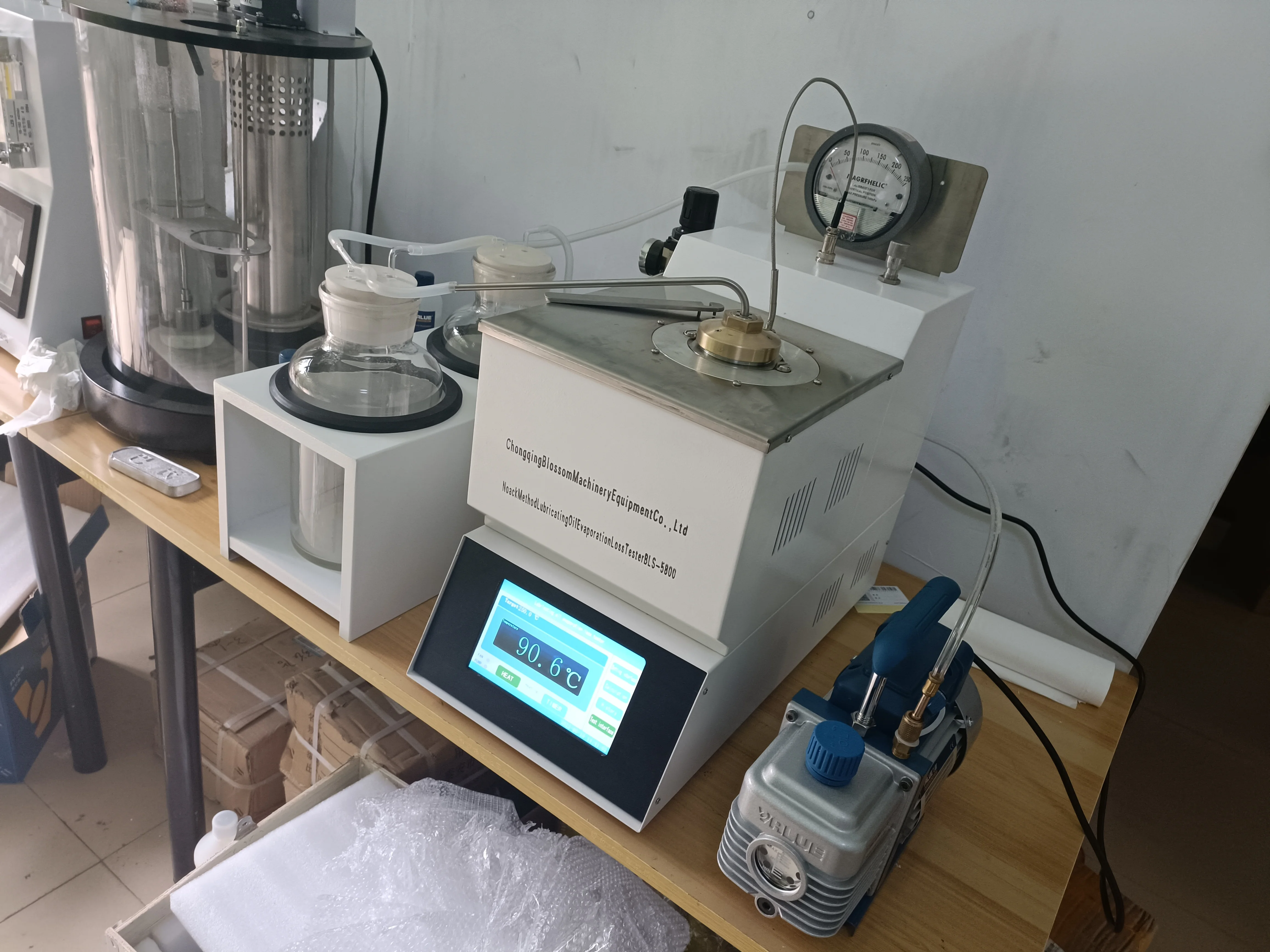 Lubricating Oil Testing Machine ASTM D5800 Noack Evaporation Loss Tester