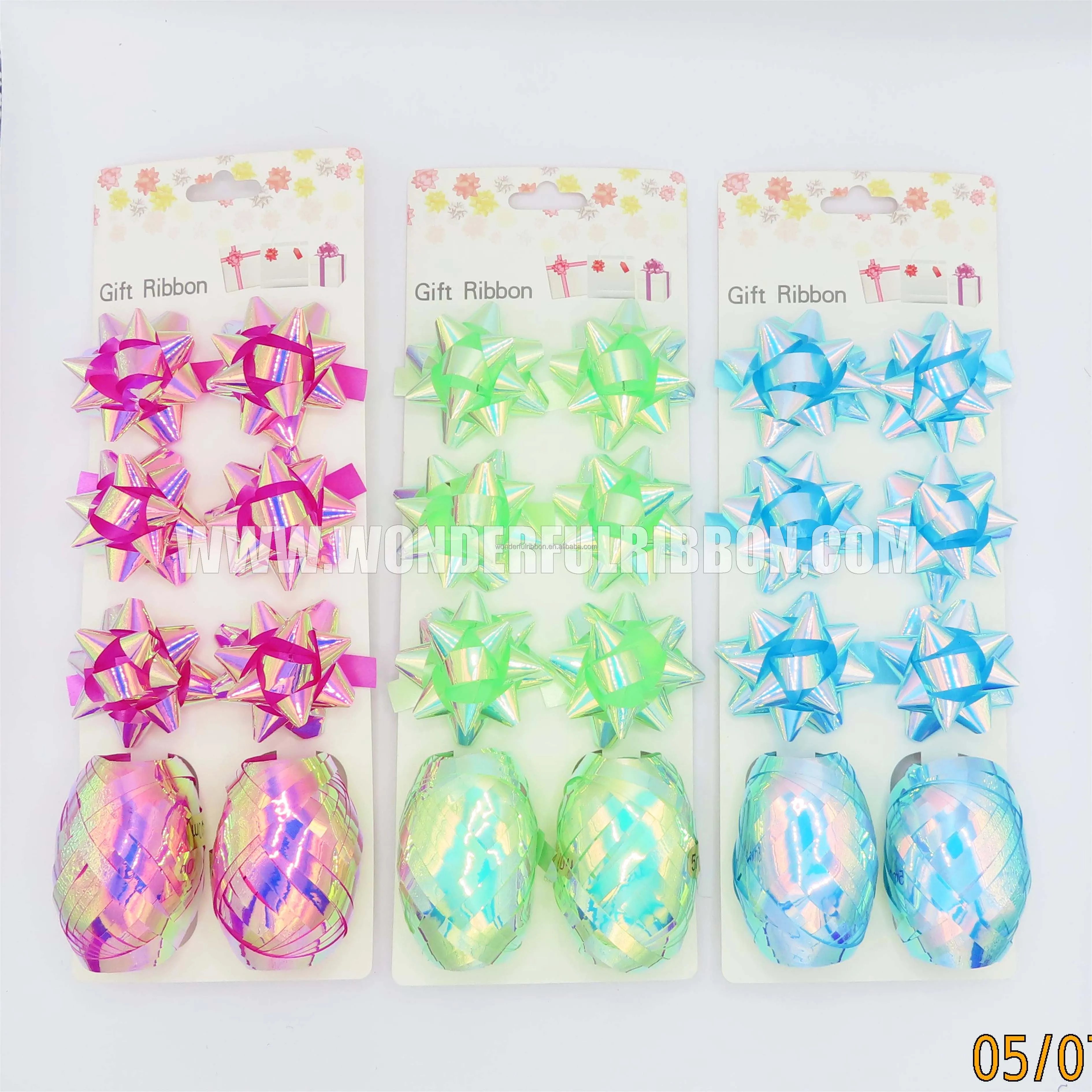 WONDERFUL Mini Christmas Gift Bows Metallic Star Red Gold Silver Self Adhesive Star Bows for Gifts Wrapping Holiday Presents