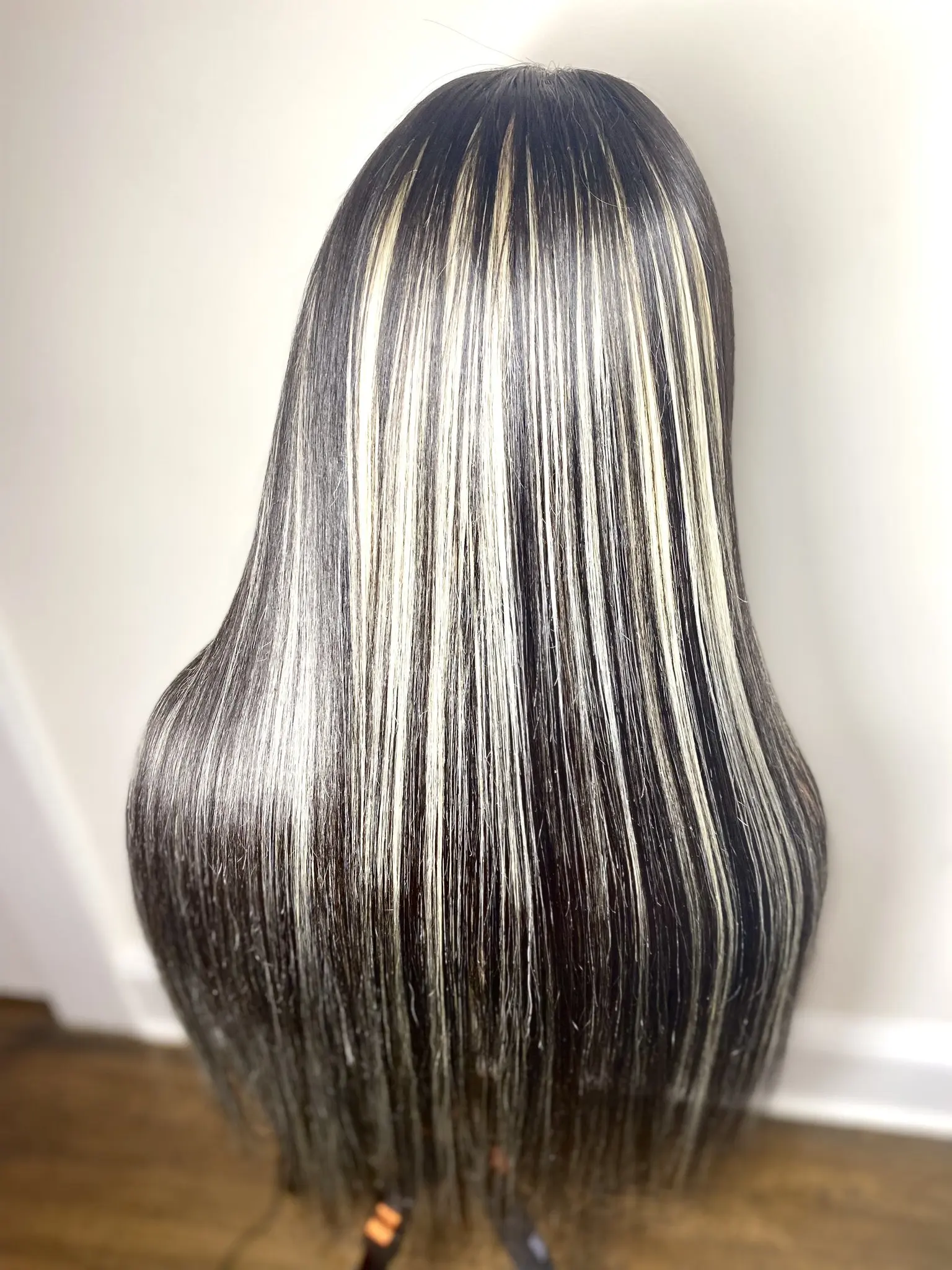 HD lace frontal highlight human hair wig oreo black and white highlighted lace wig raw indian cuticle aligned hair wig vendors