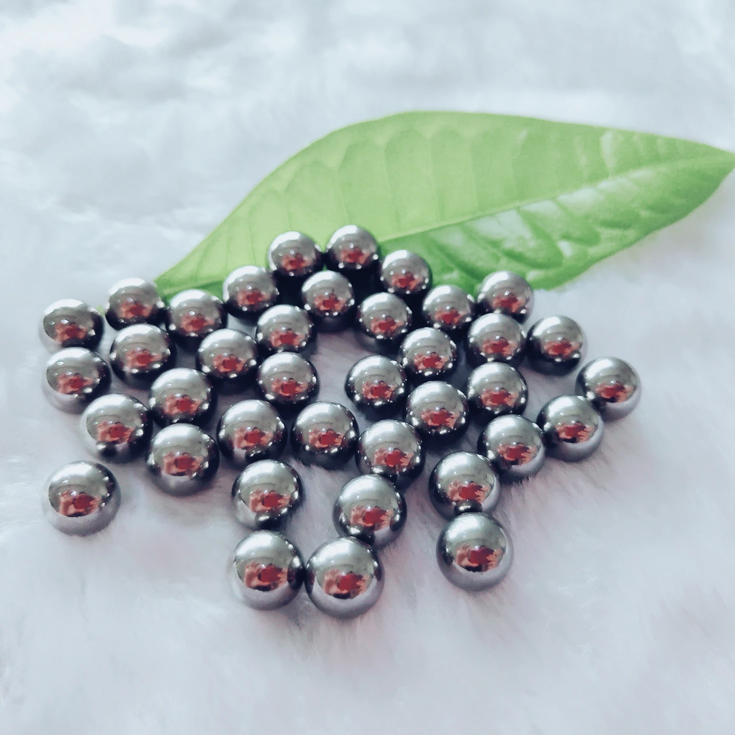 
polished and durable nickel plated carbon steel ball 