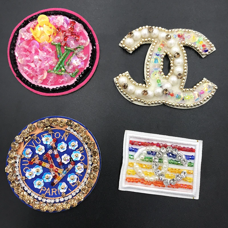 Heavy handmade nail bead brand LOGO double C perfume bottle, clothing, hat, shoes, decoration accessories, patch patch.