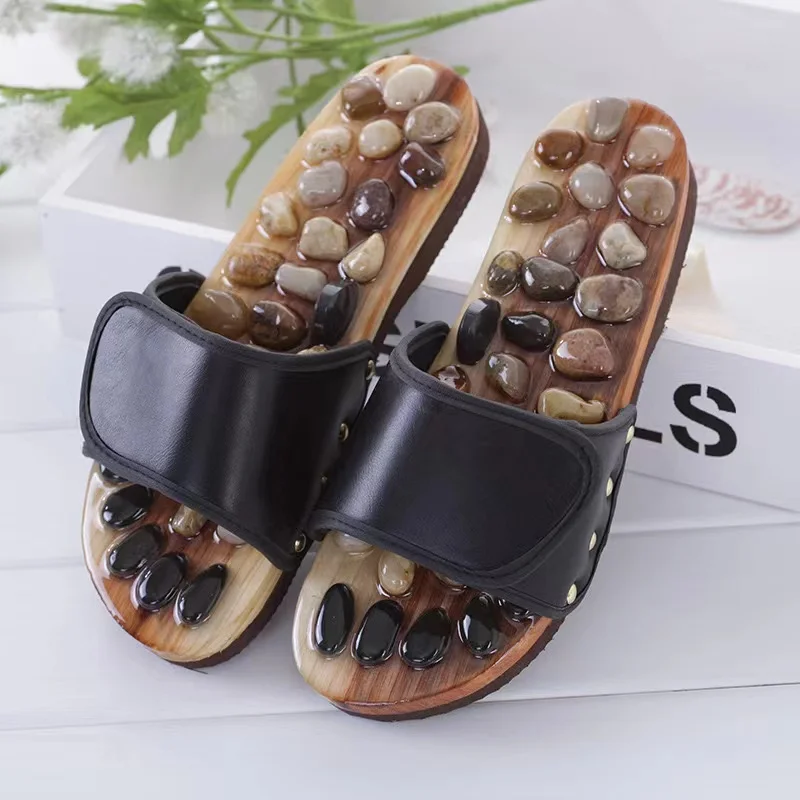 Шлепанцы для массажа ног