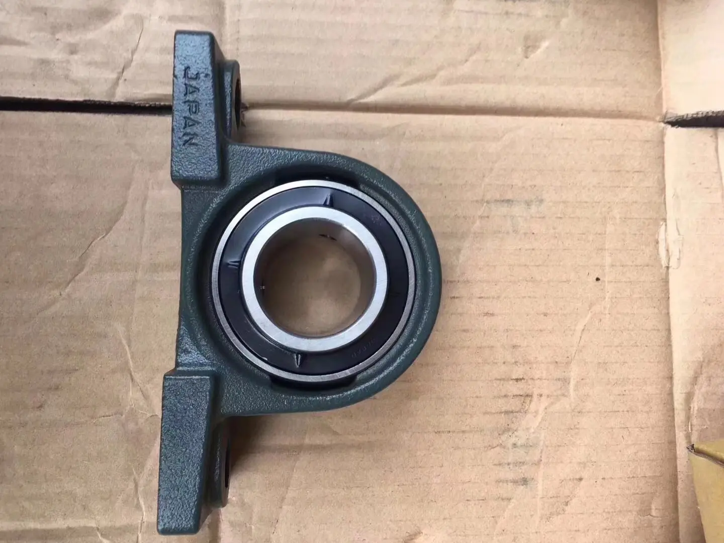 ucp208 ucf206 uc 208 uc208 insert bearing ucp204-12 ucp205-16 uc208-24 inch sizes pillow block bearing for conveyor belt