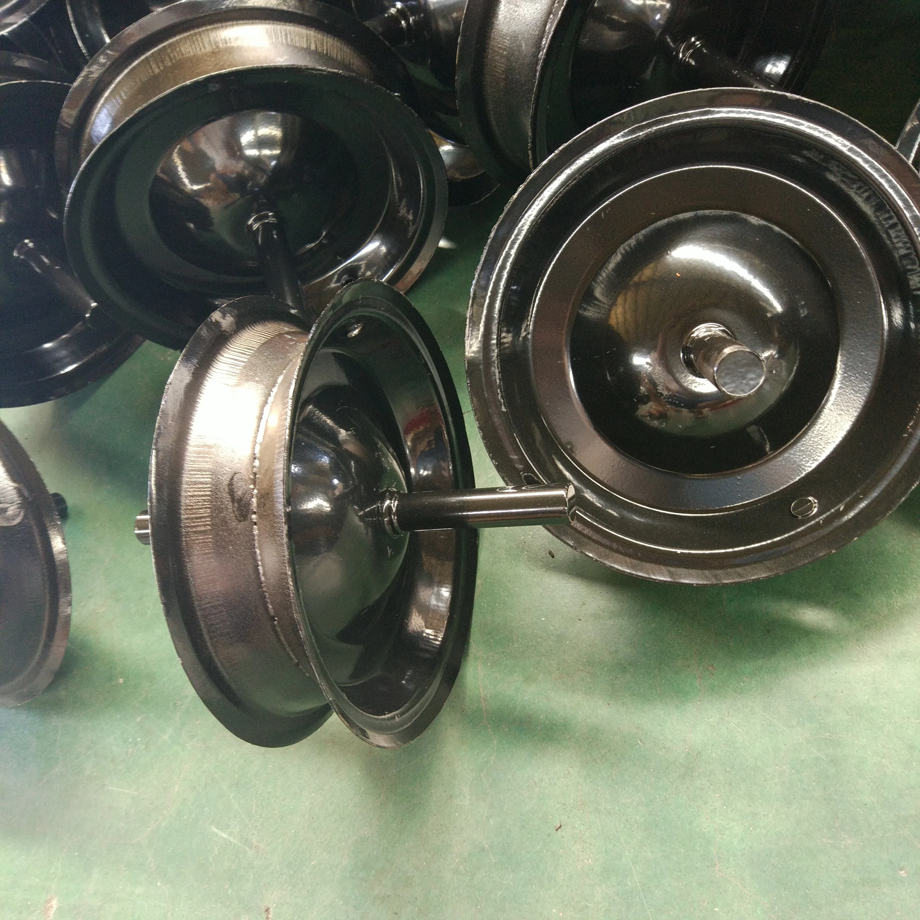 wheelbarrow solid or pneumatic air wheel  rim 4.00-8