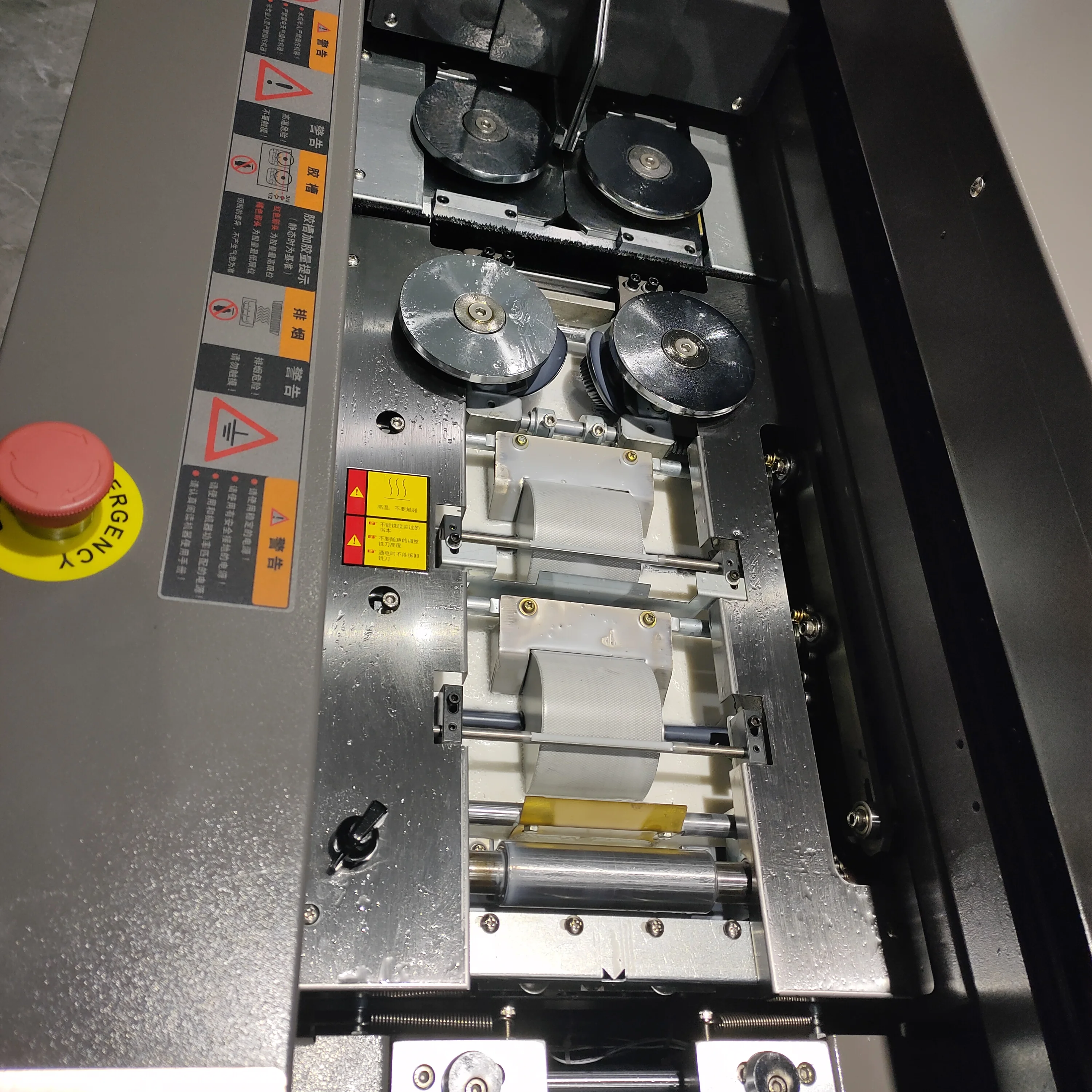 A2 Intelligent Automatic automatic feeding Double run glue binding machine  H1 With four indentations