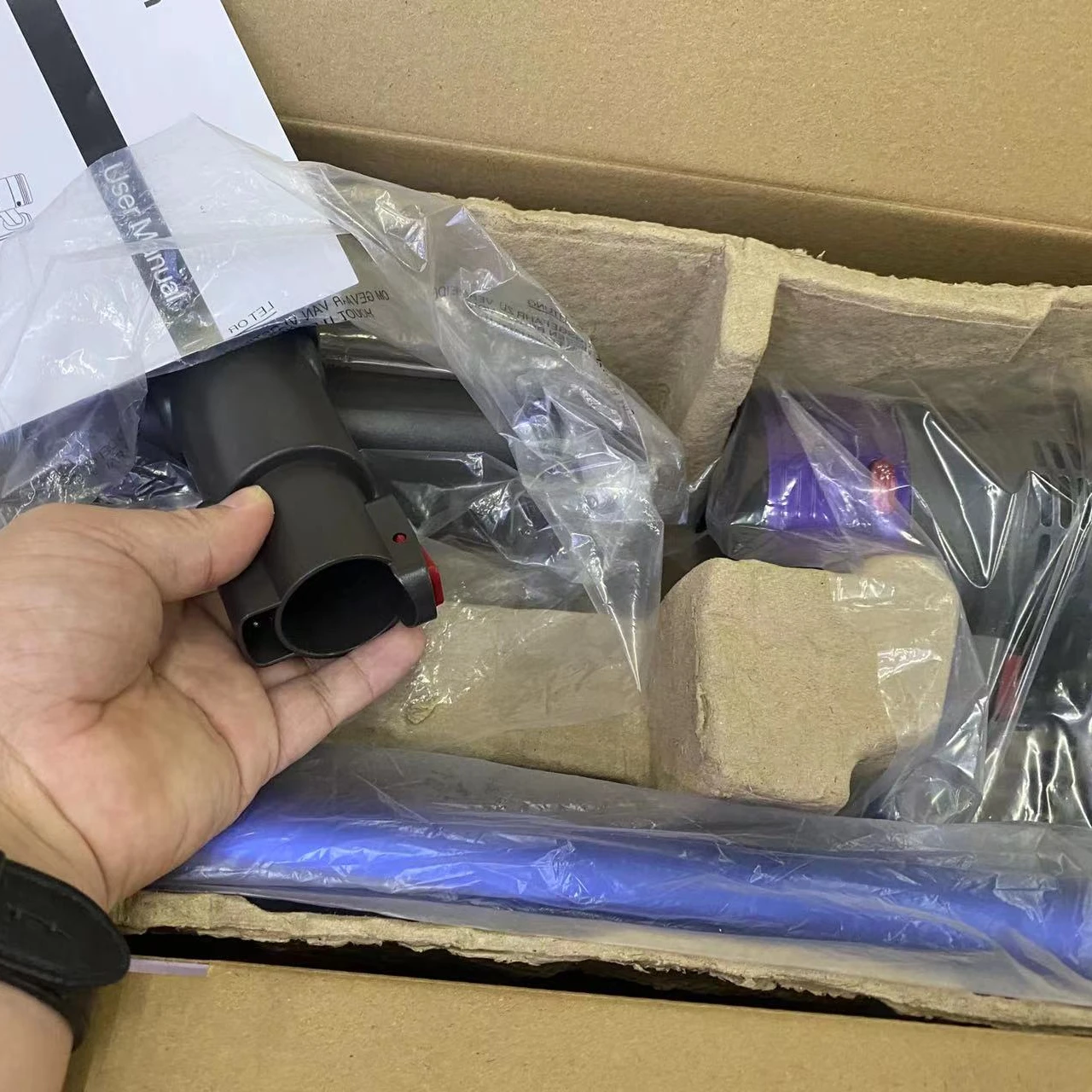 Wholesale cyclone and V11S digital slim fluffy absolute lightweight handheld vacuum cleaner