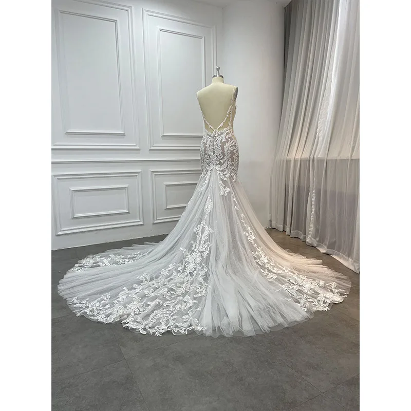 Manufacturers Mermaid Trumpet Sparkle Heavily Beaded Bridal Gown Lace Applique Crystal Plunging V Wedding Dress with Long Veil