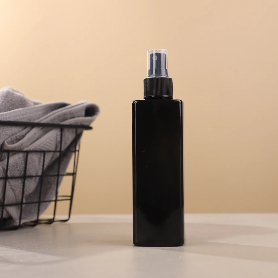 New Arrival 60ml Fine Mist Talc Powder Spray Bottle Plastic Cosmetic Packaging Bottle