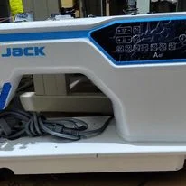 Подержанный 95 новый Jack A4F промышленная электронная швейная машина для шитья материалов средней толщины