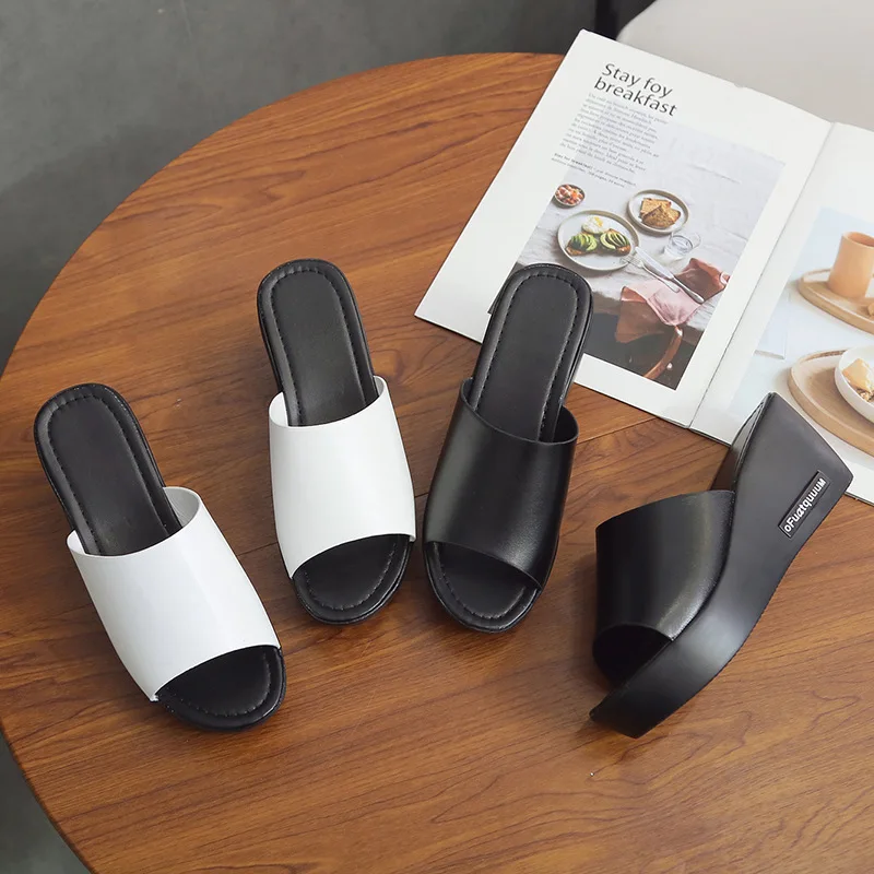 Factory price Fashion new Beach sandals chunky heel sandals women platform wedge shoes Genuine Leather Lining Wedges Sandals