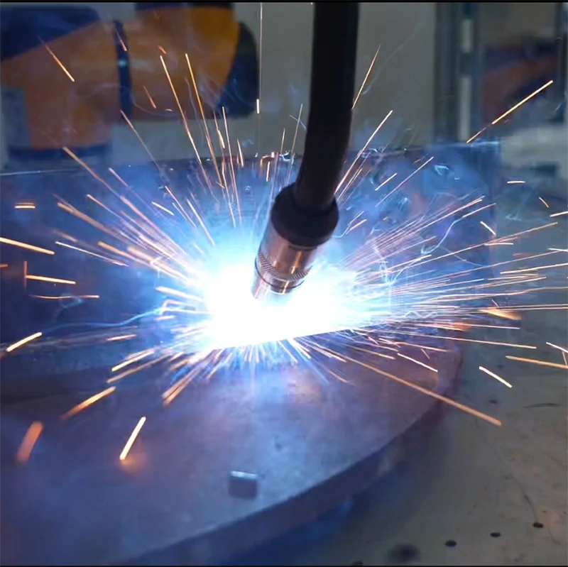 Пользовательские Роботизированная рука 6 оси CO2 MIG MAG TIG сварочный робот рабочая станция