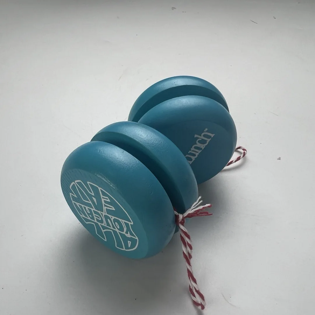 Cheap  Yo Yo Professional Fun Funny Gadgets Interesting Toys For Children Wooden Yoyo Children Small Yoyo Toys