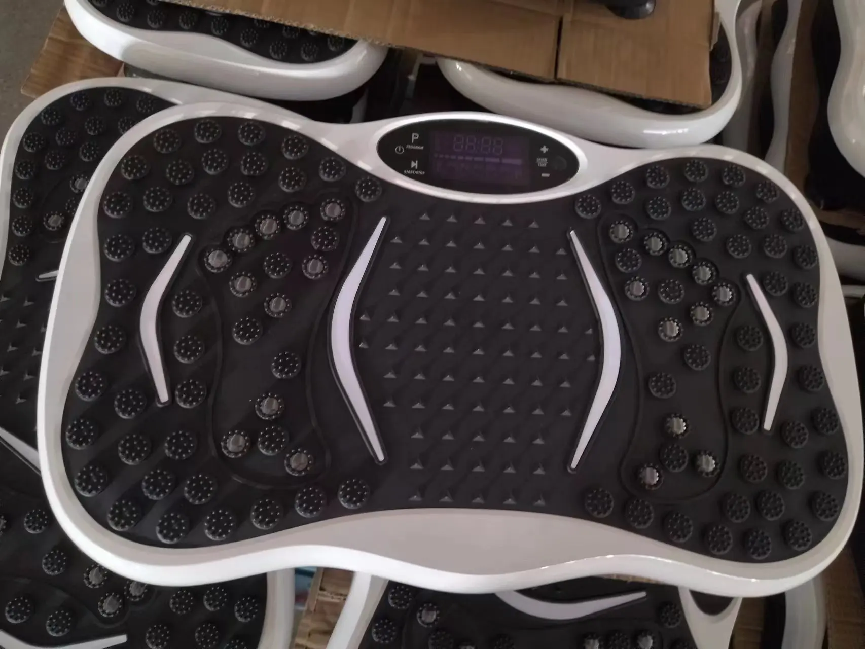 Unisex Whole Body Workout Massager Machine Vibration Platform Plate Fitness Equipment ABS Material Vertical Type Electromagnetic