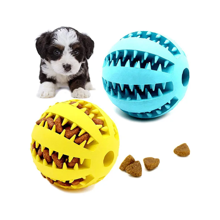 2021 Hot Selling Interactive Rubber Dog Treat Dispensing Hiding Food Treat Ball Chew Toy