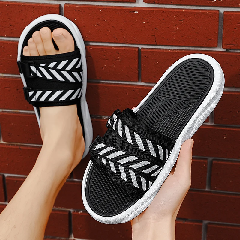 2023 New Arrivals Wholesale Breathable Webbing Mesh Fabric Men Slippers Fashion Beach Slippers Non-slip Slides Slippers for Men