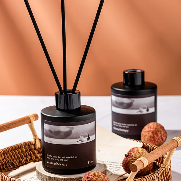 Luxury 120ml Reed Diffuser Air Freshener Scented Oil Perfume Home Decoration Glass Bottle with Wedding Occasion Gift Set