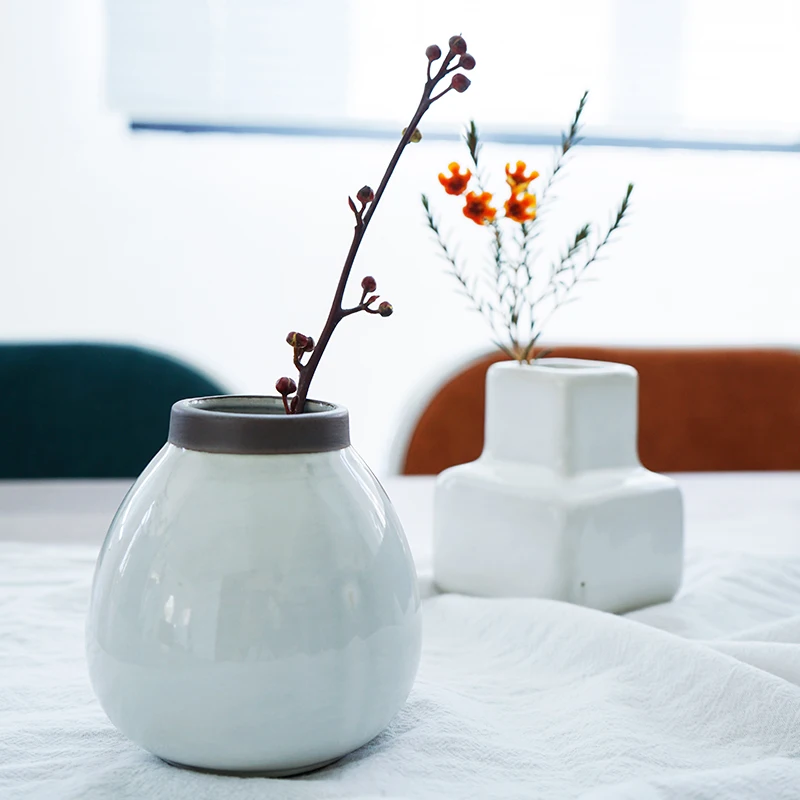 Nordic design stoneware white clay vase dried flower interior home decoration ceramic and ceramic vases for hotel