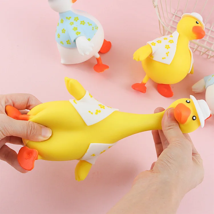Wholesale Yellow Duck super cute costume Duck Squeeze toy Gift Box Stress Relief Ball Large tpr flour stretch squeeze toy