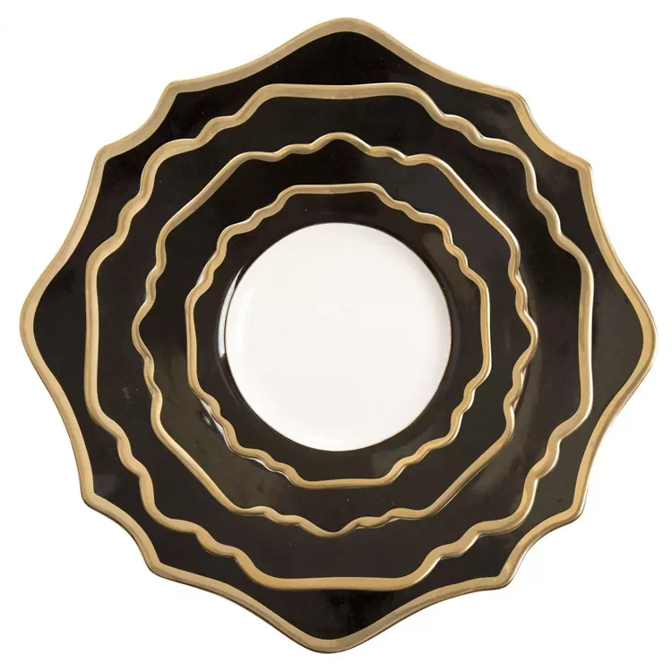 New arrival luxury gold dinner plates irregular dinnerware wedding black ceramic charger  plates with gold rim