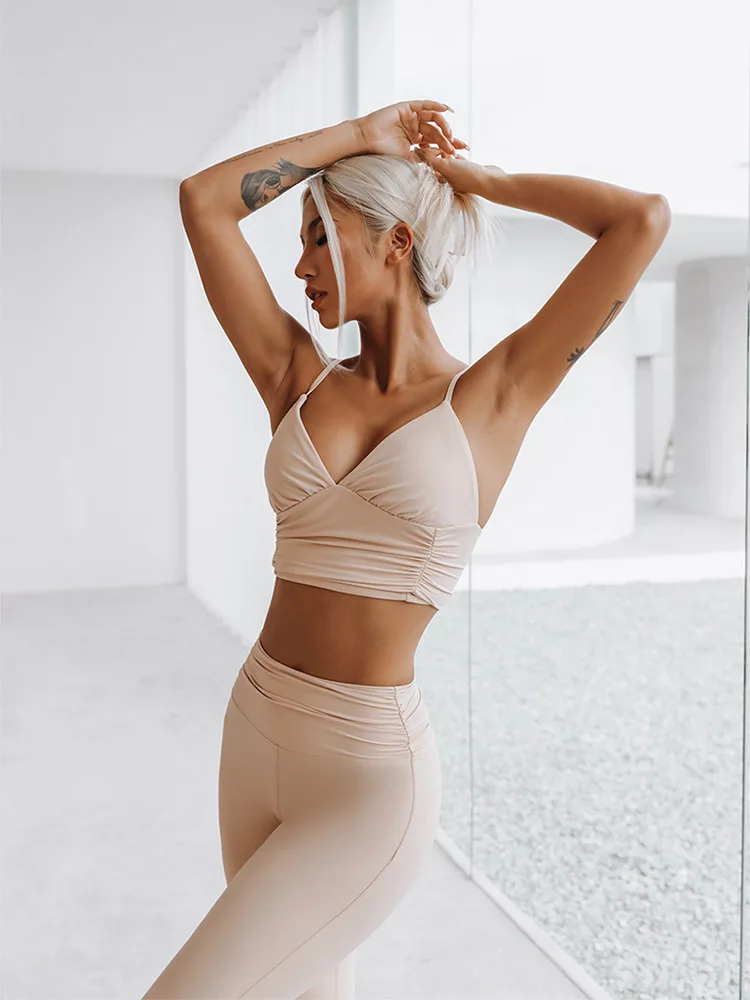 Hot Ins Sportswear Sexy Bra Fitness Ladies Girls Running Gym Yoga Bra Tops Custom Logo  Exercise Workout Women Nude Sports Bra