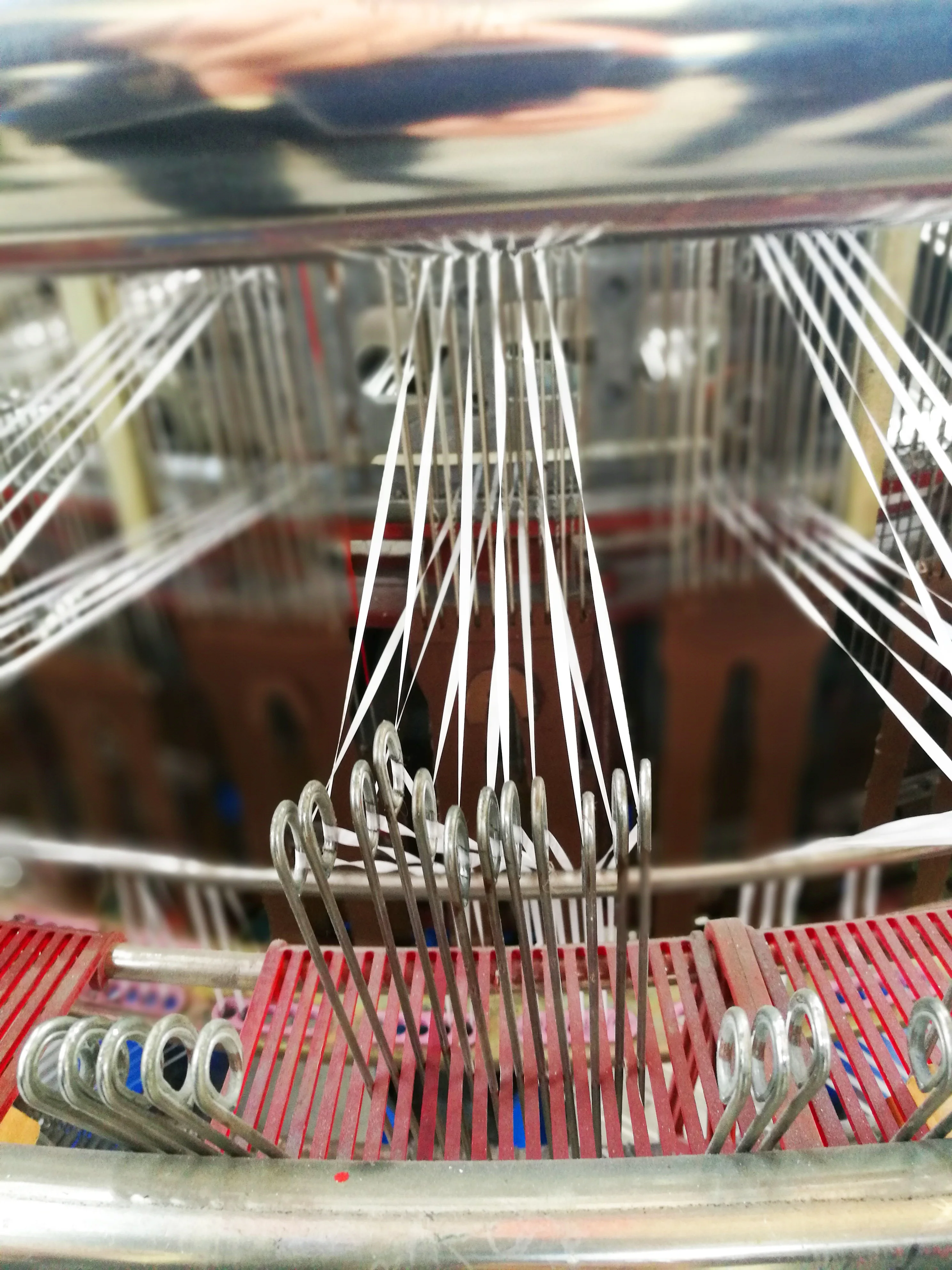 SIX SHUTTLES ADVANCED AUTOMATIC CIRCULAR LOOM MACHINE CHEAPER PRICES 6 shuttle circular loom machine