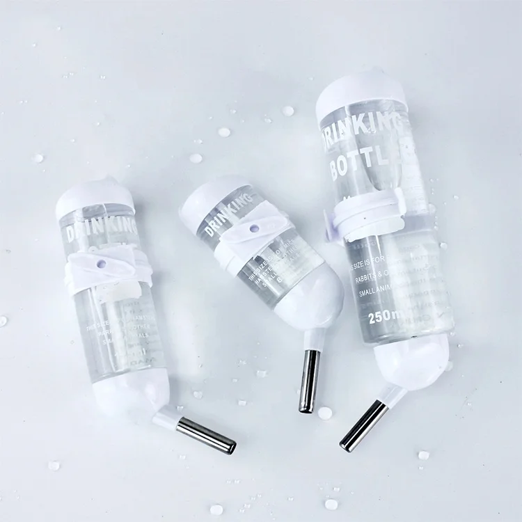 Wholesale Small pet hanging drinking bottle Plastic Leakproof  Water Bottle For Hamster