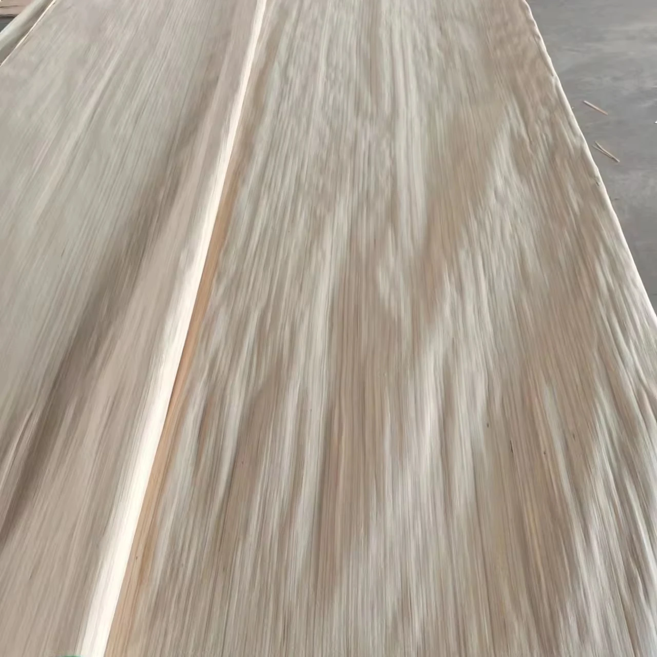 Wholesale  High Quality  Engineered   Veneer    Recon Veneer   Plywood for Furniture