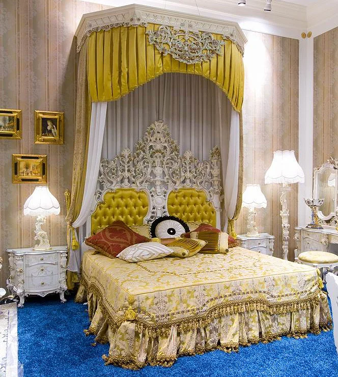 Luxury antique Italian king silver rococo bed furniture for palace and villa