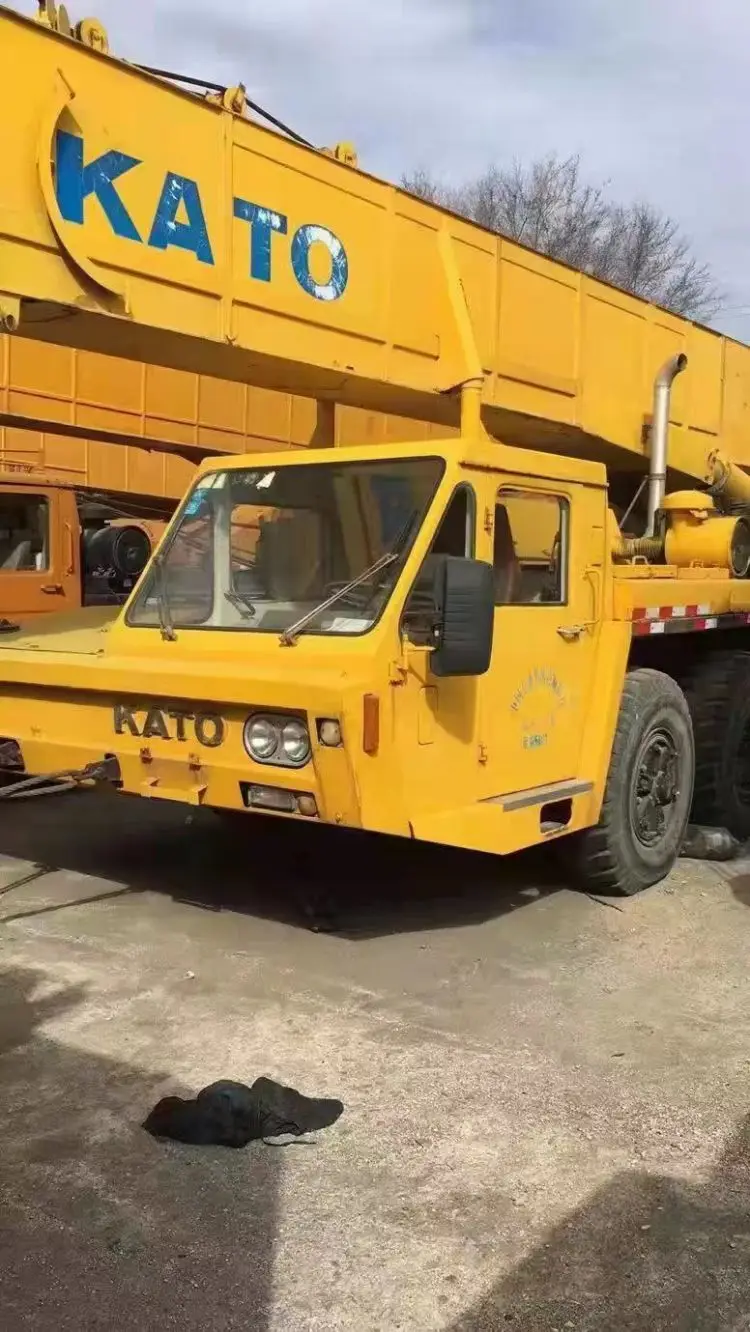 2008  Used  Truck  Crane  Telescopic Boom all terrain 80 TON  truck crane  Kato NK800 E for Sale