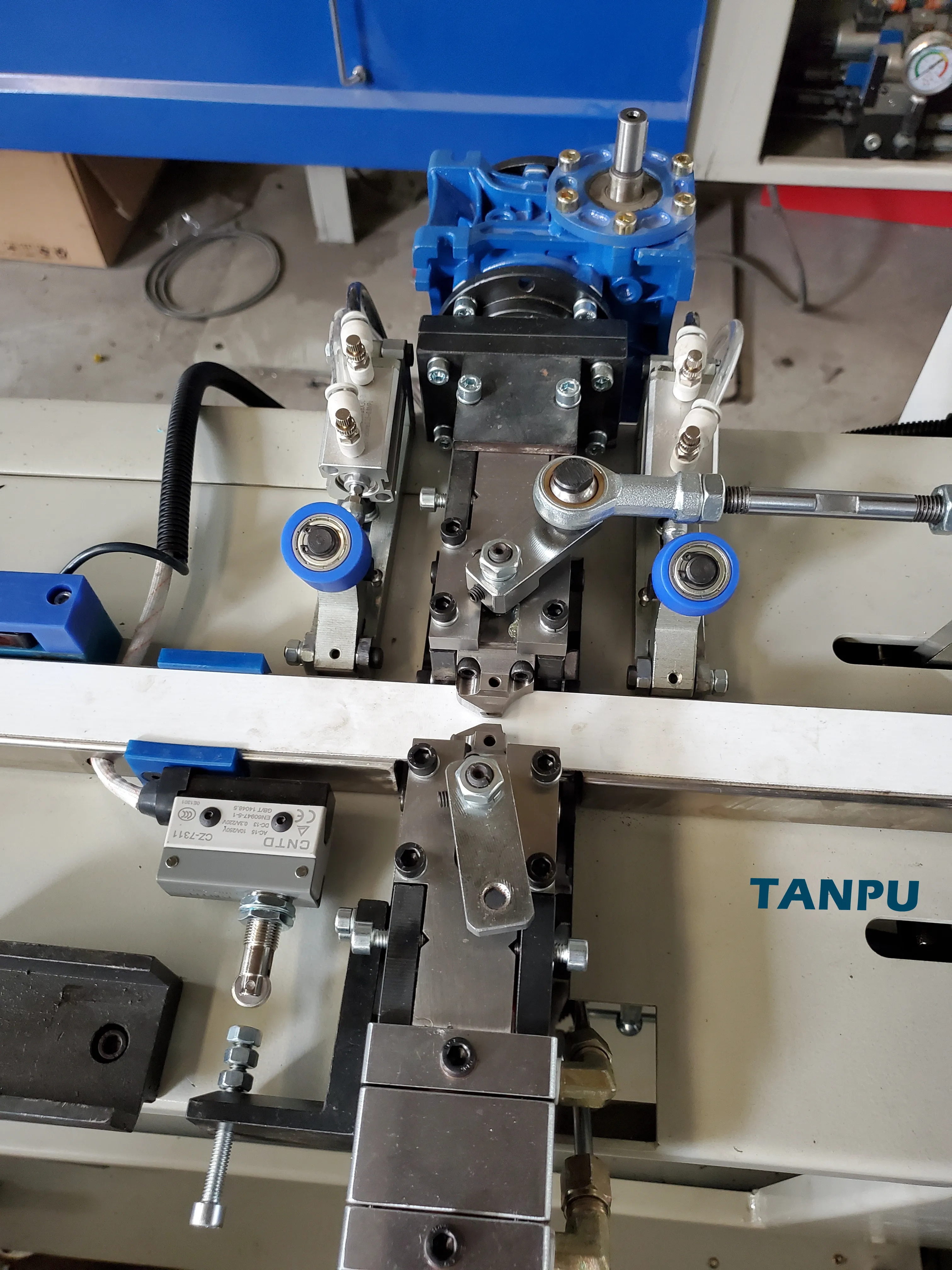 Высокоавтоматическая Заводская поставка TANPU полезная Изолированная стеклянная