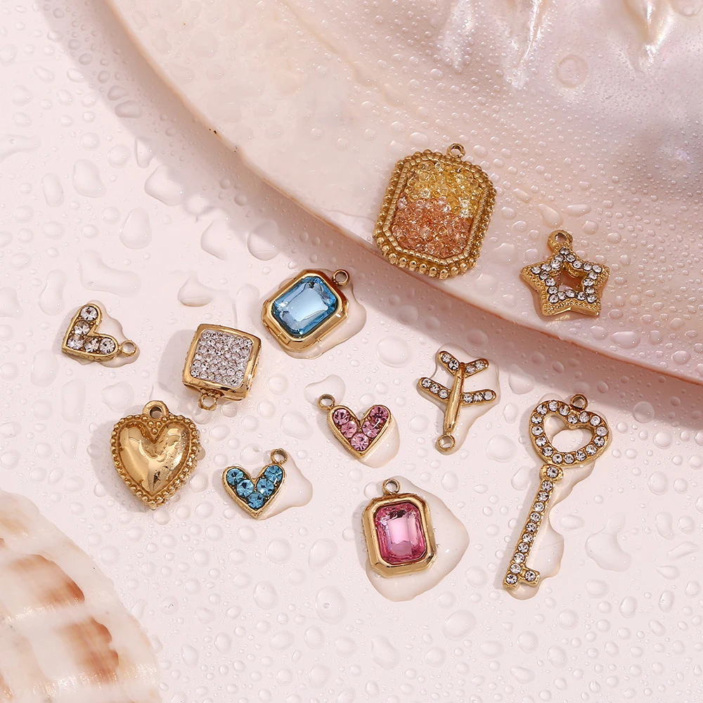 HOVANCI Wholesale Fashion Stainless Steel 18K Gold Plated Pendants Waterproof Shining Zircon Charms for Jewelry Making