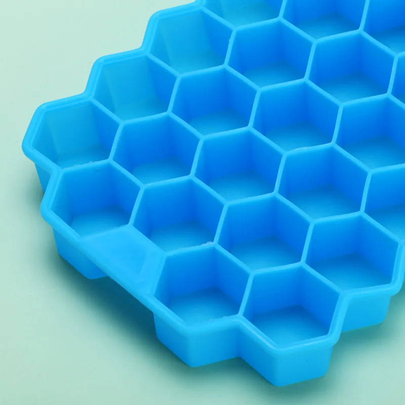 High Quality Silicone Honeycomb Ice Mold With Lid 37 Grids Ice Cube Box Household Ice Maker Trays