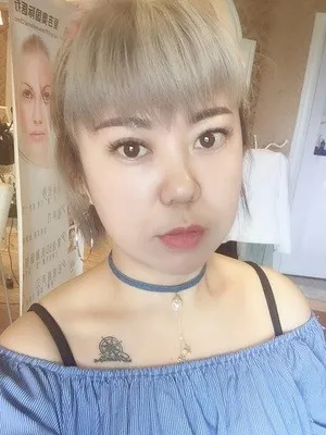 
Anti Brassy Silver shampoo for Blonde Hair No Yellow Shampoo 