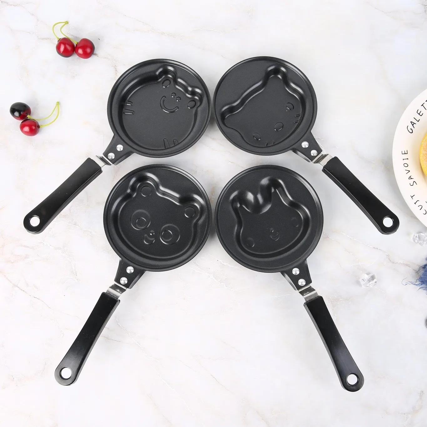 Wholesale Kitchen Small Size Cute Non Stick Egg Frying Pan Mini Fry Pan