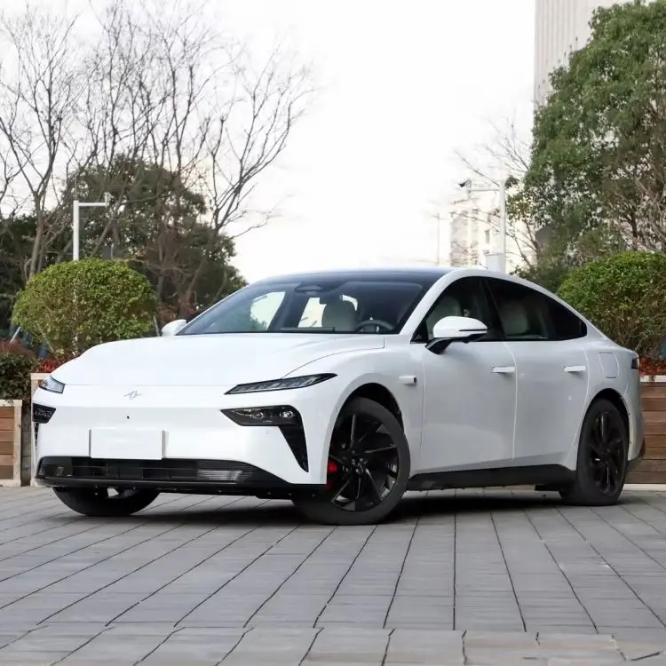 2025 Dongfeng Yipai E007 Sedan Hatchback Long Range 620km Pure Electric New Energy Vehicle with 4x4 Driving From China