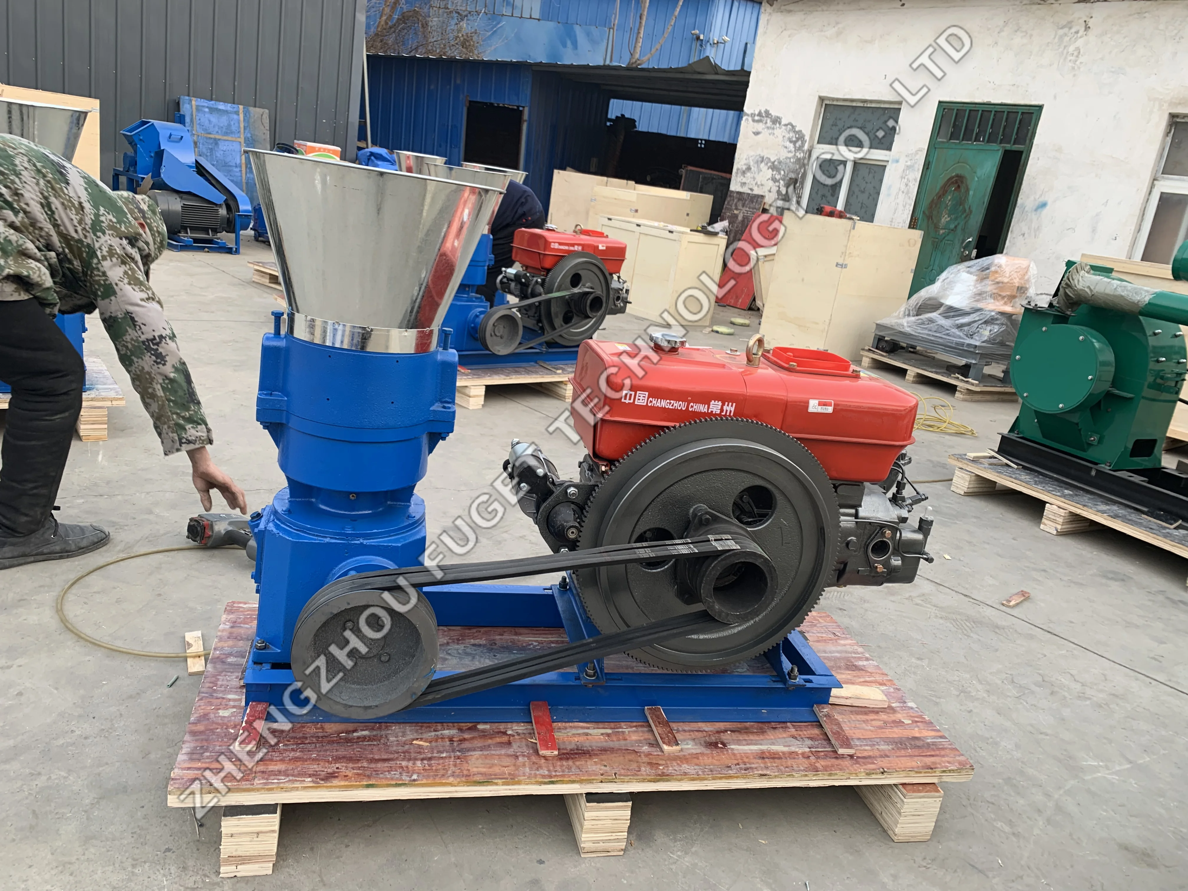 poultry farm small chicken pig sheep feed pellet machine pellet maker machine price pellet mill machine