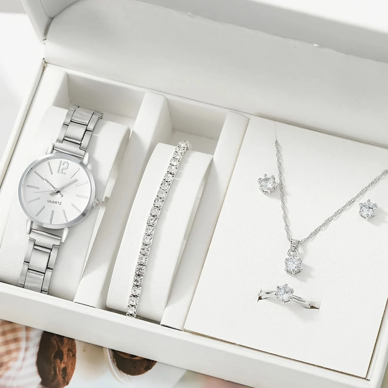 2023 New Luxury Women Watches Bracelet Rings Earring Necklace Set