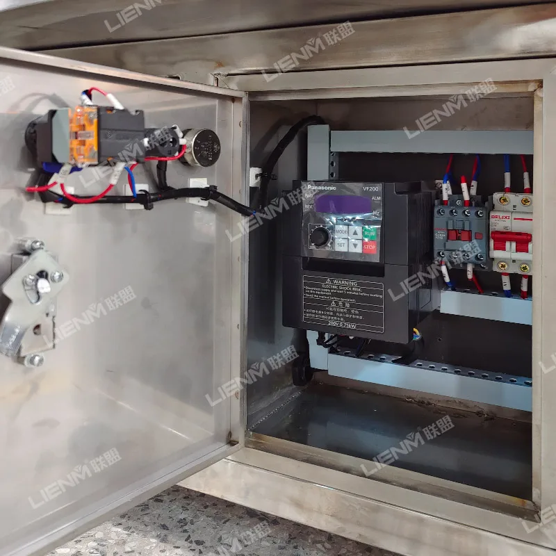 LIENM Bottle Washing Machine Semi Automatic Glass Pet Cosmetic Beverages Bottle Washing Machine