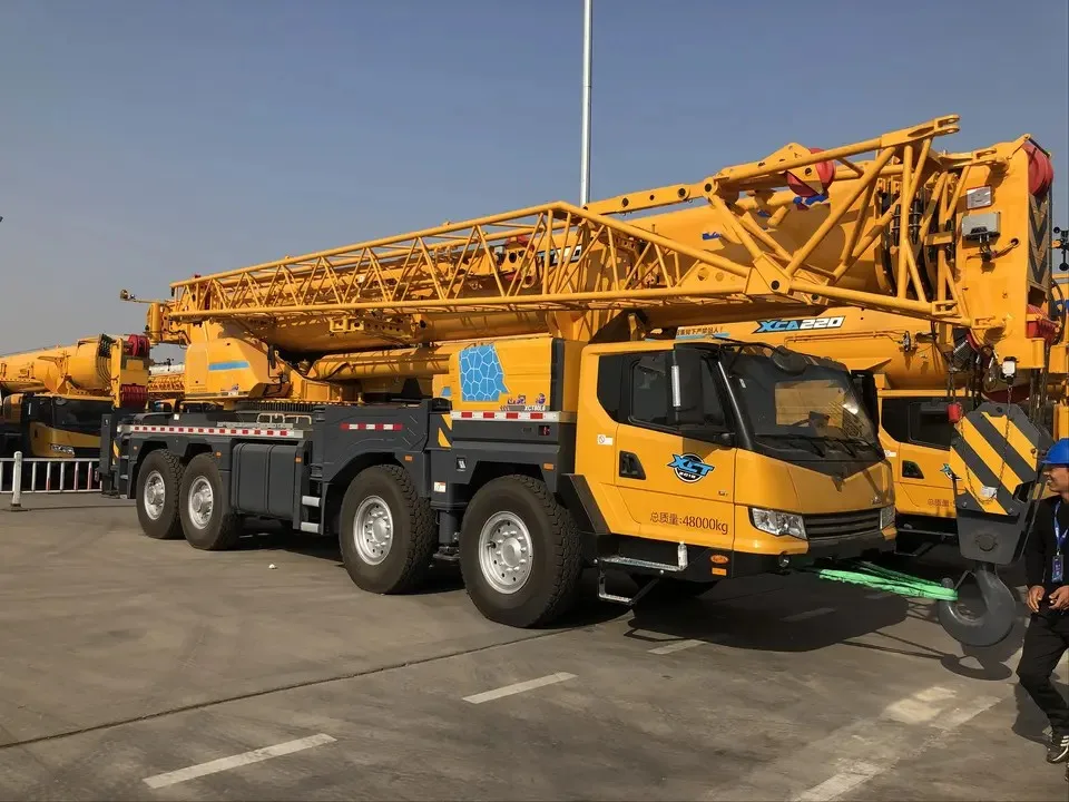 Chinese Hot sale new 80 Ton Hydraulic Telescopic Boom Crane 80ton Mobile Lifting Knuckle Boom Crane XCT80L5 cheap price