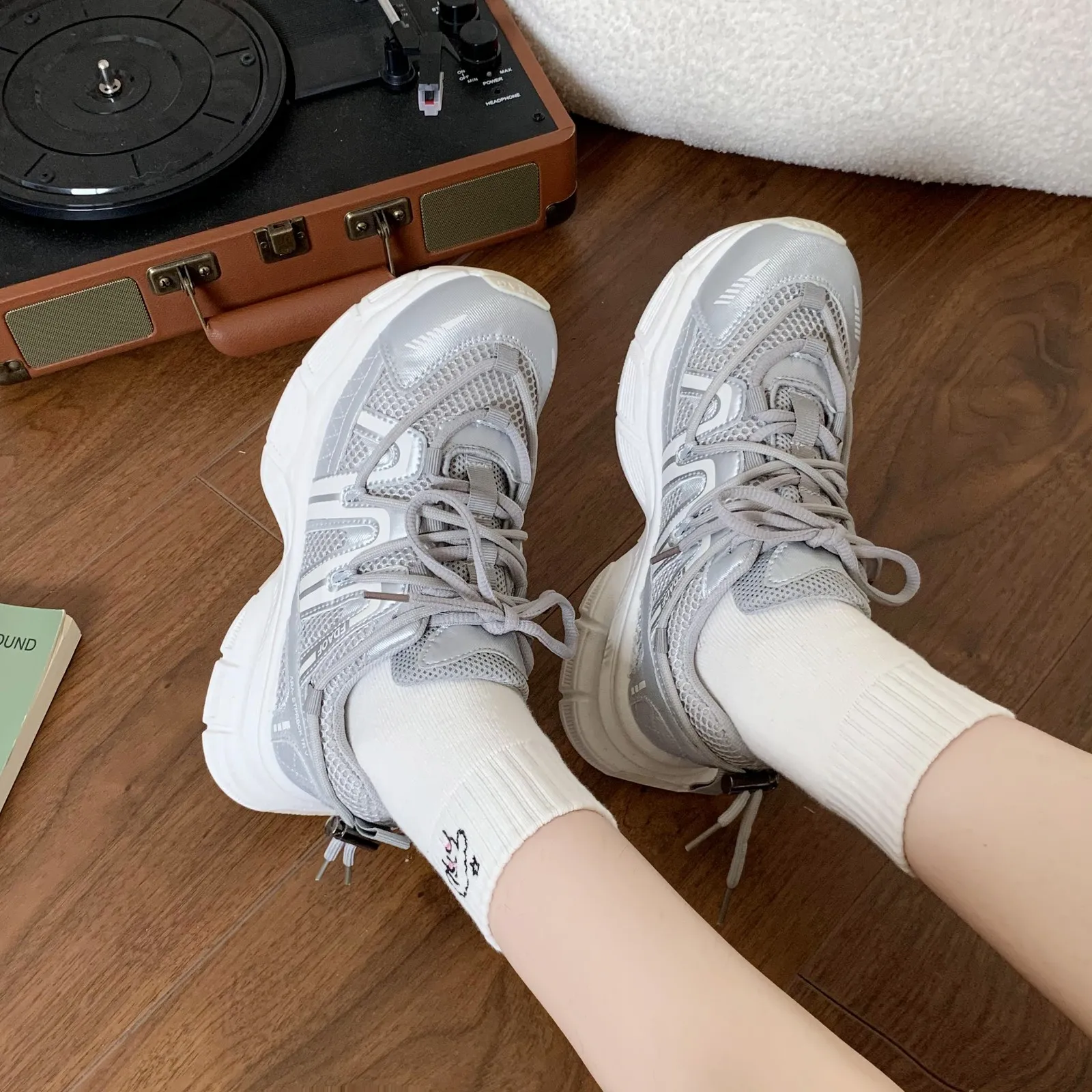 Women White Chunky Sneakers Designers Vulcanize Shoes Platform Running Sneakers Ladies Black Casual Shoes