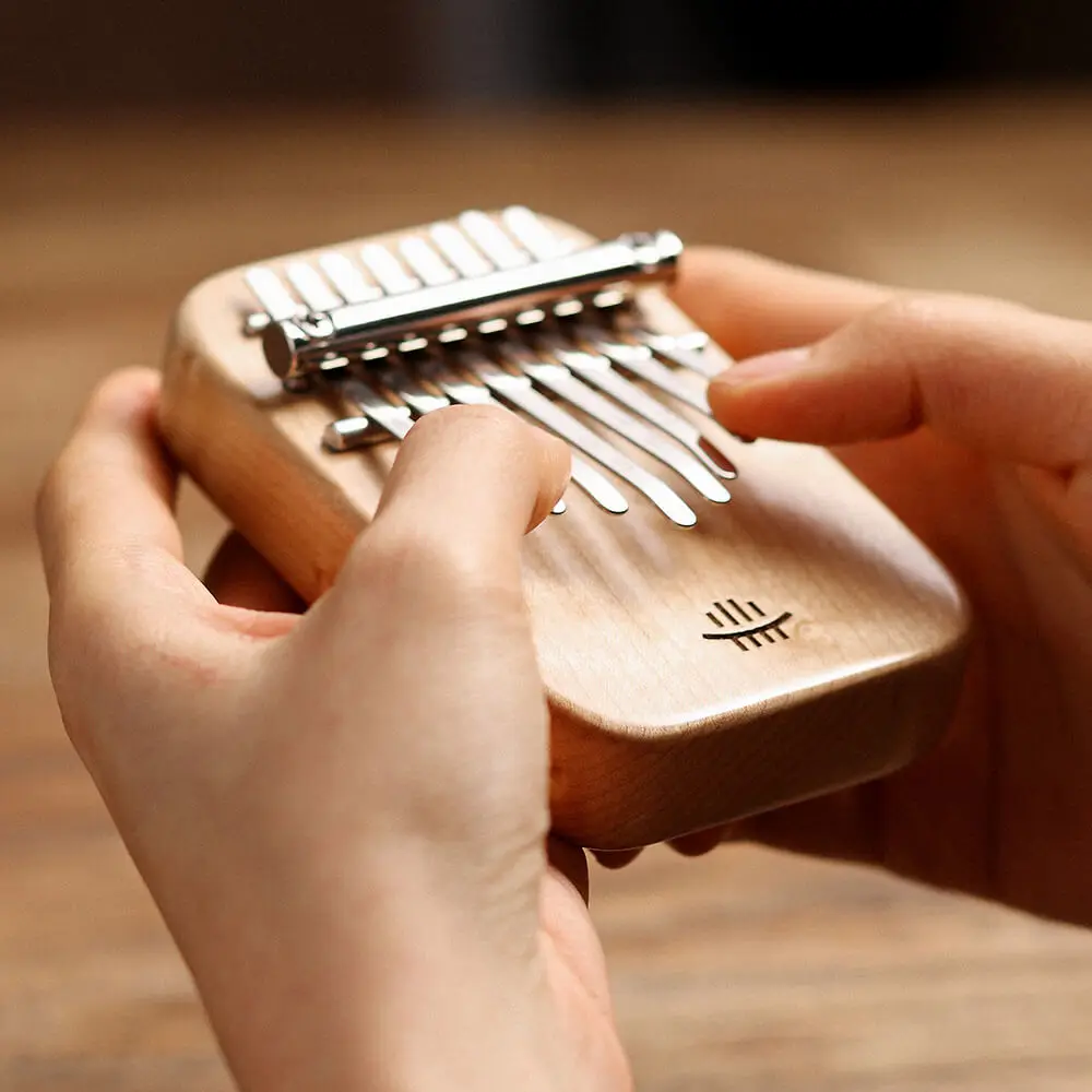 Hluru 8 Keys Small Kalimba Mini Thumb Finger Piano Maple KM8 Wooden Acoustic Musical Instruments for Kids Gift