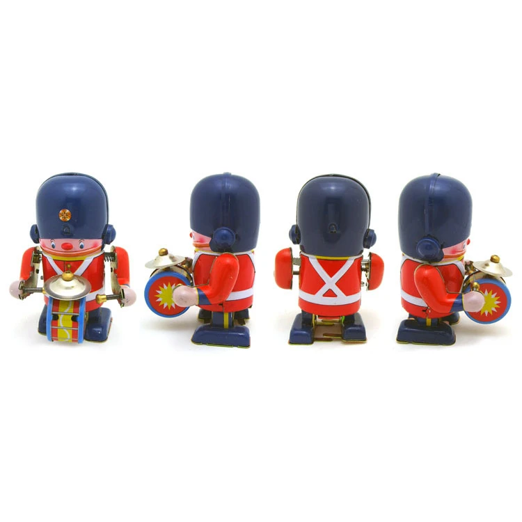 EE1340 Classic Mechanical Wind Up Toy Marching Band Robots Handmade Vintage Winder Drumming Robots Collection Clockwork Robot