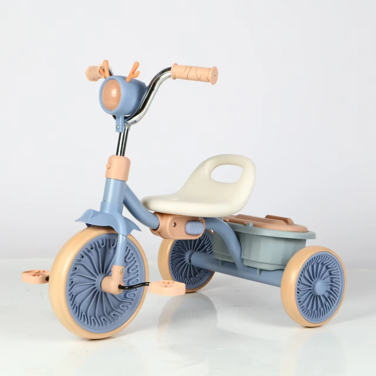 Cheap and hot selling plastic tricycle kids bike music and light tricycle for kids2-10 years old baby kids tricycle