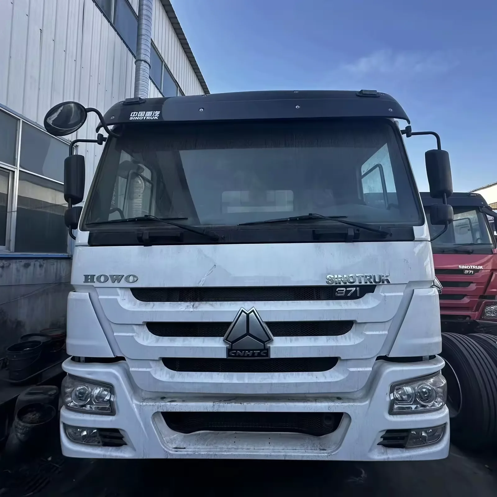 Sinotruk HOWO белый 8*4 двенадцатиколесный самосвал высокого качества Подержанный грузовик 371HP