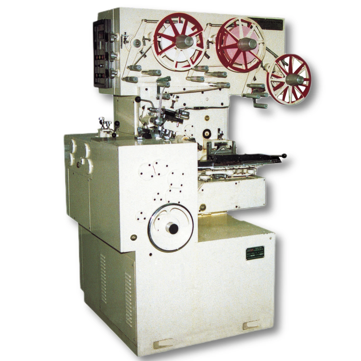 Full automatic chewing bubble gum toffee candy cutting and variety of shapes candy wrapping machine
