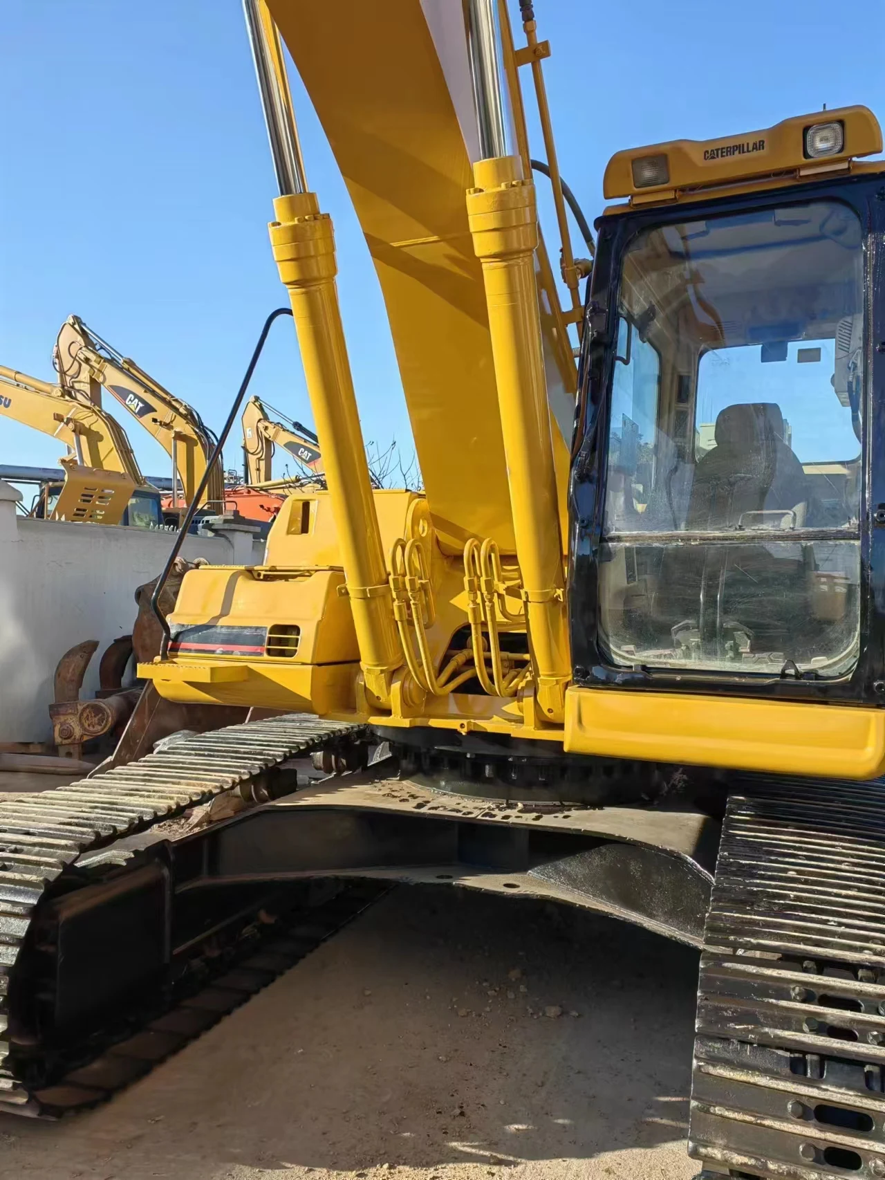 25Ton Japanese CAT Excavator in stock Japan Original CAT325BL Excavator for sale