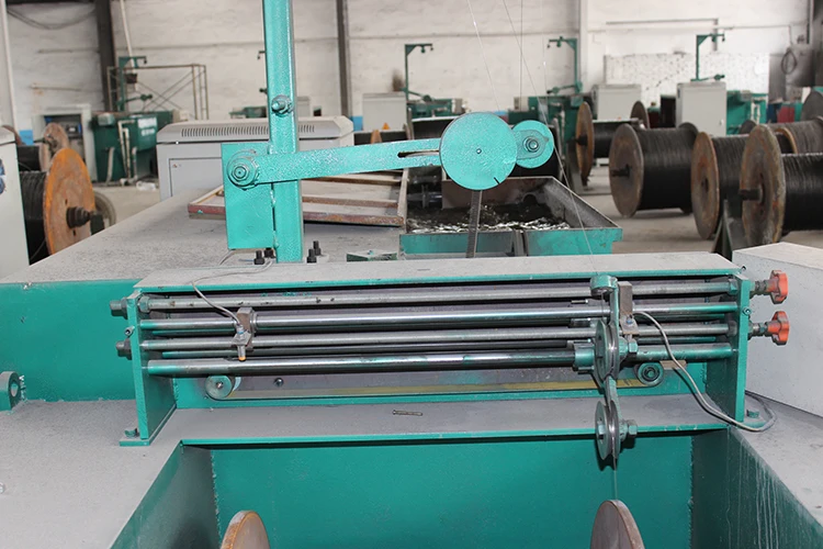 
HEBEI FANLIAN Inverted vertical water tank wire drawing machine <strong><span style=