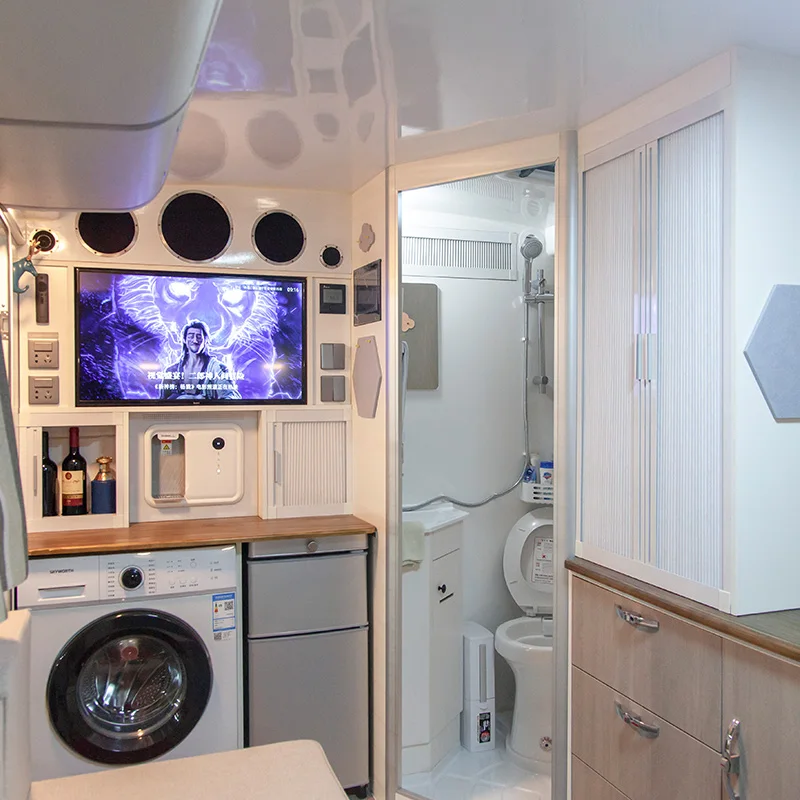 Spacious Fiberglass Reinforced Plastic Caravan House Trailer Camper Trailer Offroad Off-Road RVs With Aircon